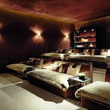 Pin By Henrietta Volure On Home Decor Interior Design Home Cinema Room Home Theater Design Home Theater Seating