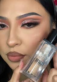 Base de Maquillaje JC30: Acabado Perfecto