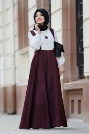 Gamze Polat Askili Kadife Etek Bordo Ala Tesettur Tesettur Giyim Modasina Yon Veren Tasarimlar Model Pakaian Hijab Model Pakaian Wanita Model Pakaian