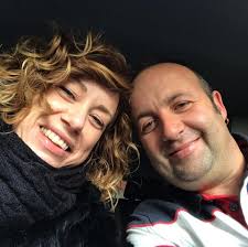 ❤️ BUENAS NOTICIAS: La camarera Lily, de 24 años, no tenía idea de que  estaba sirviendo al superestrella de MotoGP, Marc Márquez. Márquez, educado  y discreto, disfrutó de su comida sin llamar