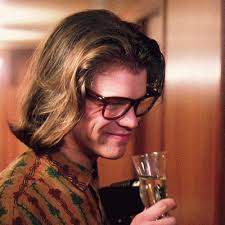 somerandomrecluse: MARTIN CUMMINS as WAYNE Friday...