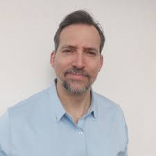 Todavía 𝐧𝐨 𝐡𝐚 𝐩𝐚𝐬𝐚𝐝𝐨 𝐧𝐚𝐝𝐚. Pero tu cabeza ya está  𝐦𝐨𝐧𝐭𝐚𝐧𝐝𝐨 𝐮𝐧 𝐚𝐩𝐨𝐜𝐚𝐥𝐢𝐩𝐬𝐢𝐬. Y todo por una pregunta tan  pequeña como jodida: ¿Y si...? ¿Y si les pasa algo a tus… |