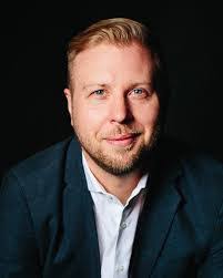 Mark Spiker's Instagram, Twitter & Facebook