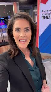 Lindsey Reiser's Instagram, Twitter & Facebook