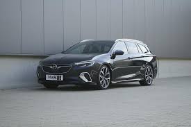 Przyciemniane szyby boczne tylne oraz szyba tylna. Hessen Express H R Sport Springs For The Opel Insignia Sports Tourer Gsi