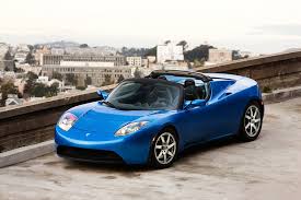 The roadster will also boast seating for four and feature a removable glass roof that stores in the trunk. 2009 Tesla Roadster Review Ratings Specs Prices And Photos The Car Connection