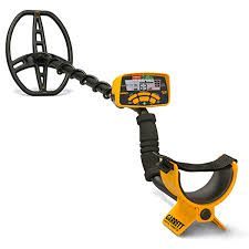 Looking for a good deal on gold detector best? The Best Gold Metal Detectors Underground