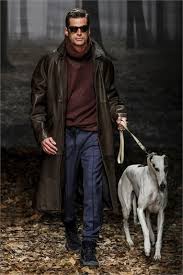 Levriero è un falso cantautore vero. Il Ritorno Alla Natura Del Gentiluomo Trussardi A Milano Moda Uomo Trussardi Man Fw 2013 2014 Collection Http Www Toplook It Moda Uomo Moda Uomo Inverno Moda