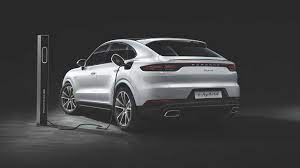 42 mpge and 18 mpg in combined city/highway driving. 3 Neue Plug In Hybride Starkster Porsche Cayenne Hat Jetzt 680 Ps