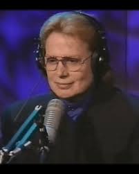 The film mucho mucho amor premiered at sundance this year. Trending Gif Music Yes Agree Listening Nodding Headphones Yup Astrology Astrologer Walter Mercado Mucho Amor Mucho Mucho Amor Giphy Gif Listening