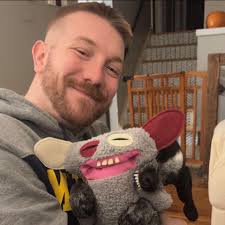 My first ever submission for the home run challenge. Glad I chose today  with a double down for 425+ anyone have any ideas what the special parallel  cards are. ￼