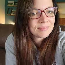 Ashley Utterback's Instagram, Twitter & Facebook