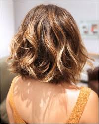 Shag with thinned out ends if you're sick of the same old bob haircut for thick hair, go for a shag that's full and voluminous in the crown and bangs. Bob Cut For Thick Hair Novocom Top