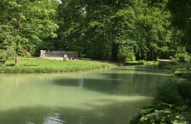 Da kann man auch nackt spazieren gehen. Monopteros Munchen Tempel Mit Grandioser Aussicht