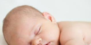 In alcuni casi questo può avvenire già a tre o quattro mesi, in altri a un anno e mezzo o addirittura più in là (anche se più raramente). E Normale La Perdita Di Capelli Nel Bebe Bimbisaniebelli It