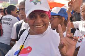 La Esperanza está en la Calle y se llama @nicolasmaduro Las calles de  #Caracas se desbordan de #AmorDeLaPatria, con la alegría que nos  caracteriza nos fuimos a respaldar la postulación del único