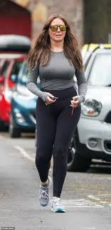 Carol vorderman is britain's leading female television host. Carol Vorderman 60 Shows Off Her Famous Curves In Skintight Gym Wear As She Heads For A Workout Geeky Craze
