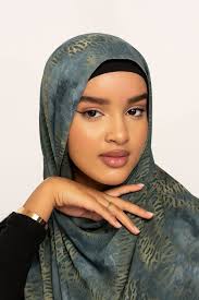 Asmo: "Wiil aan jecela walina aan jecelhy 2years ayaa kasoo wareegtay sidoo  isoo silcin jiray ilhy baa og wlhi waxaan xasuusta 2habeen isku xigta inan  si wangsan u hurdin huradidii baa iga