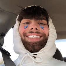 Nicholas Smiley's Instagram, Twitter & Facebook