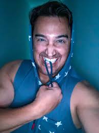 Cameron Daniels (@StarCam21)