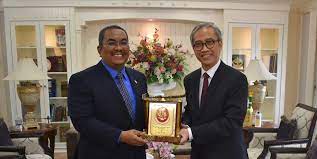 Aras 2,blok a, wisma darul aman, alor setar, 05503, malaysia. Kunjungan Kehormatan Kepada Menteri Besar Kedah