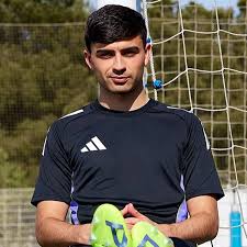 Lovlybambi her went down on her knees and assisted me take