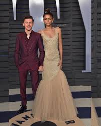 Page six recently shared pictures of zendaya and tom out and about in los angeles on thursday, july 1. Tomdaya Edits Sidewalkmanips On Instagram Ignore The Quality Tomdaya Zendaya Tomholland Tom Holland Girlfriend Tom Holland Zendaya Zendaya Style