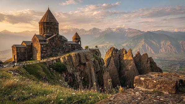 Kloster Sanahin (UNESCO) | armenia-spirit.com
