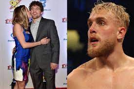 globoesporte.com ben askren, que se aposentou do mma em 2019, fará luta de boxe contra youtuber jake paul em abril, e clima esquentou na hora da encarada. Watch How Ben Askren S Wife Reacted When She Heard Jake Paul Referred To Her As Thicc
