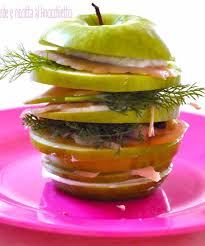 Aggiungete quindi un pizzico di sale e del pepe rosa fresco (acquistabile in supermercati e nei piccoli alimentari su vostra richiesta). Carpaccio Di Spada Affumicato Con Mela Verde E Ricotta Al Finocchietto Ricette Ricette Antipasti Pesce Antipasti Gourmet