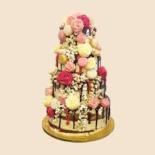 Strangely enough, the size of a cake serving for a wedding is smaller than a party cake serving! Wedding Cake Prices And Costs In London Anges De Sucre