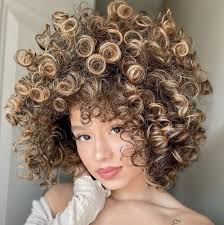 Let us show you the best of the best 23 short curly blonde hair ideas. Honey Blonde Curl Formula Behindthechair Com