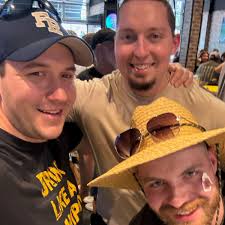 Ashley Charlesworth and Tyler Middaugh's Wedding Website