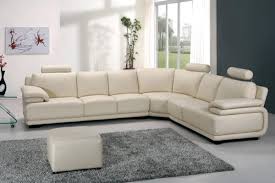 Modern style, reclined seat and back for increased comfort. Modern Off White Leather Sectional Sofa With Adjustable Headrests Armrests Minimalistisch Wohnbereich Los Angeles Von Eurolux Furniture