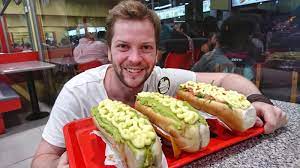 Todo talca bailó al ritmo de los grandes éxitos de luis lambis. Donde Alex Talca 365 Sanguchez