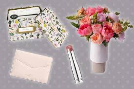 Mother's day is the special time of year when you get to celebrate your first best friend and the person you always turn to when you need advice. Best Mother S Day Gift Guide Ideas For Stylish Women 2020 Observer