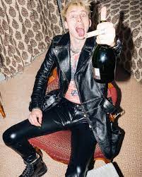 Pin On Machine Gun Kelly