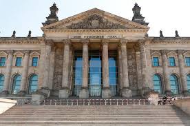 Informationen, bilder und diskussionen zum wiederaufbau berliner stadtschloss (künftig berlin, regierungsviertel. Reichstag Building Trip Advisor Berlin Travel Berlin