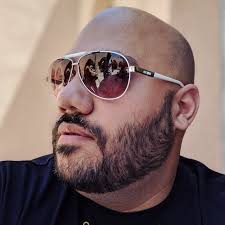 shout out to the Xbox platform team. Quick Resume is still one of the best  features