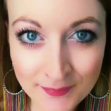 Paula Kipp's Instagram, Twitter & Facebook