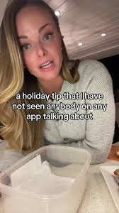 Lettuce wraps are one of my favorite ways to get a quick, lught lunch ...