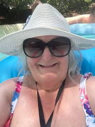 Relaxation…I am here for it! 🌿 It's pretty amazing what just a few hours  floating in the water 🌊 soaking in nature 🌿 can do for your soul. 🧘‍♀️  Grateful beyond words