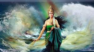 Kerajaan tersebut di pimpin oleh seorang raja yang sangat bijaksana dan arif. Inilah 5 Sosok Wanita Penguasa Dunia Gaib Di Indonesia