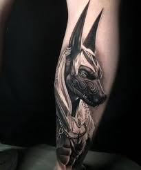 Der Agyptische Gott Der Toten Anubis In 2020 Anubis Tattoo Agypten Tattoo Anubis