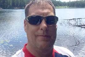 Update: Aerial search turns up no signs of Jared Szabo, Allan Ellsworth