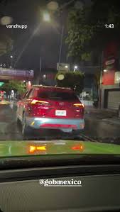 Incidente vial: Vanessa Huppenkothen graba intento de cierre de paso en CDMX