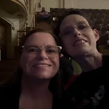 Hi I'm Katie! And I have a strong Boston accent 🤣 always looking for new  recipes 🍪 💕