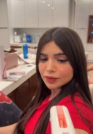 Rose Rapp's Instagram, Twitter & Facebook