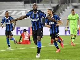 Latest on internazionale forward romelu lukaku including news, stats, videos, highlights and more on espn. Inter Milan Want To Hand Romelu Lukaku New Deal Amid Real Madrid Talk Sports Mole