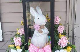 Easter craft ideas for your vintage life kate beavis vintage expert, blogger, writer and speaker on celebrate easter & spring season with an outdoor decor. 18 Outdoor Easter Decorations Ideas Taken From Pinterest